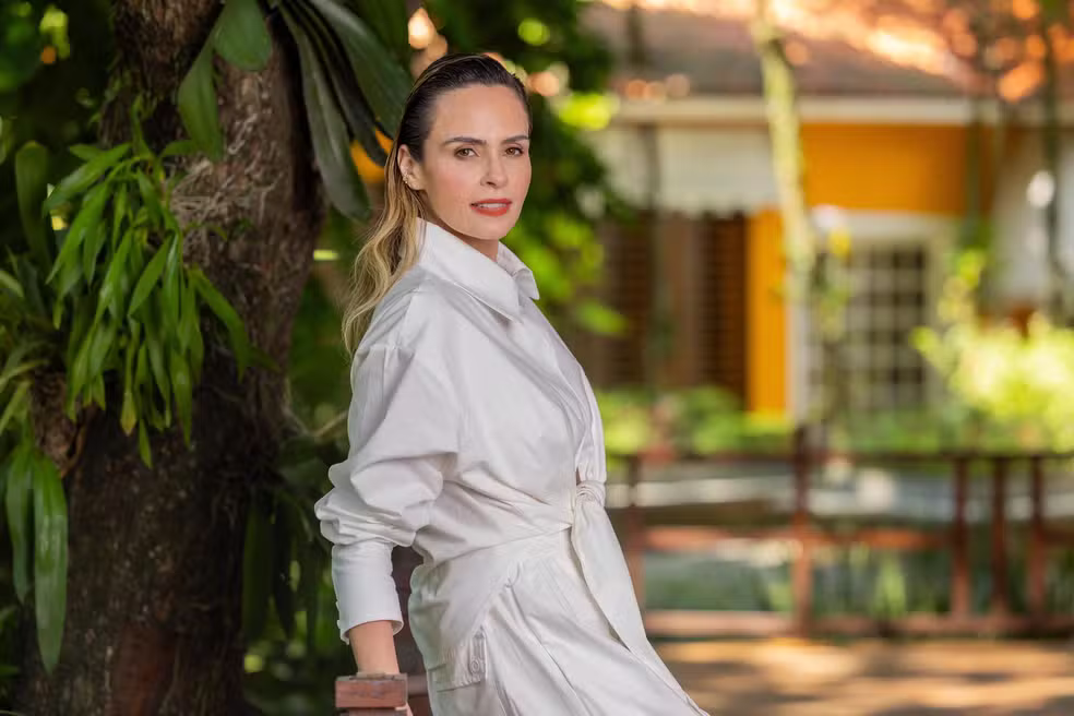 Saia Justa recebe Ana Paula Renault em debate sobre reviravoltas da vida e gestão de caos
